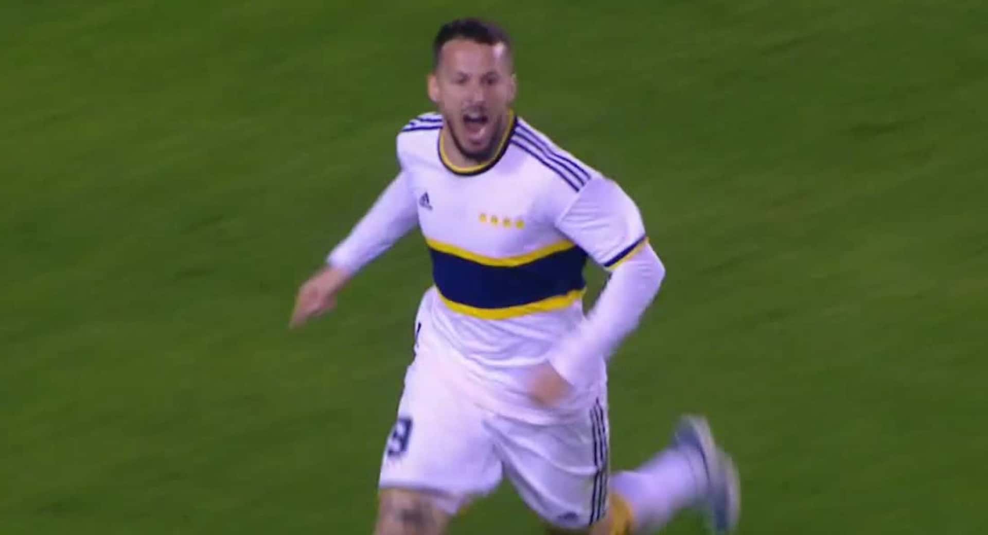El Xeneize se impuso en el final del partido ante Lanús por 1 a 0.