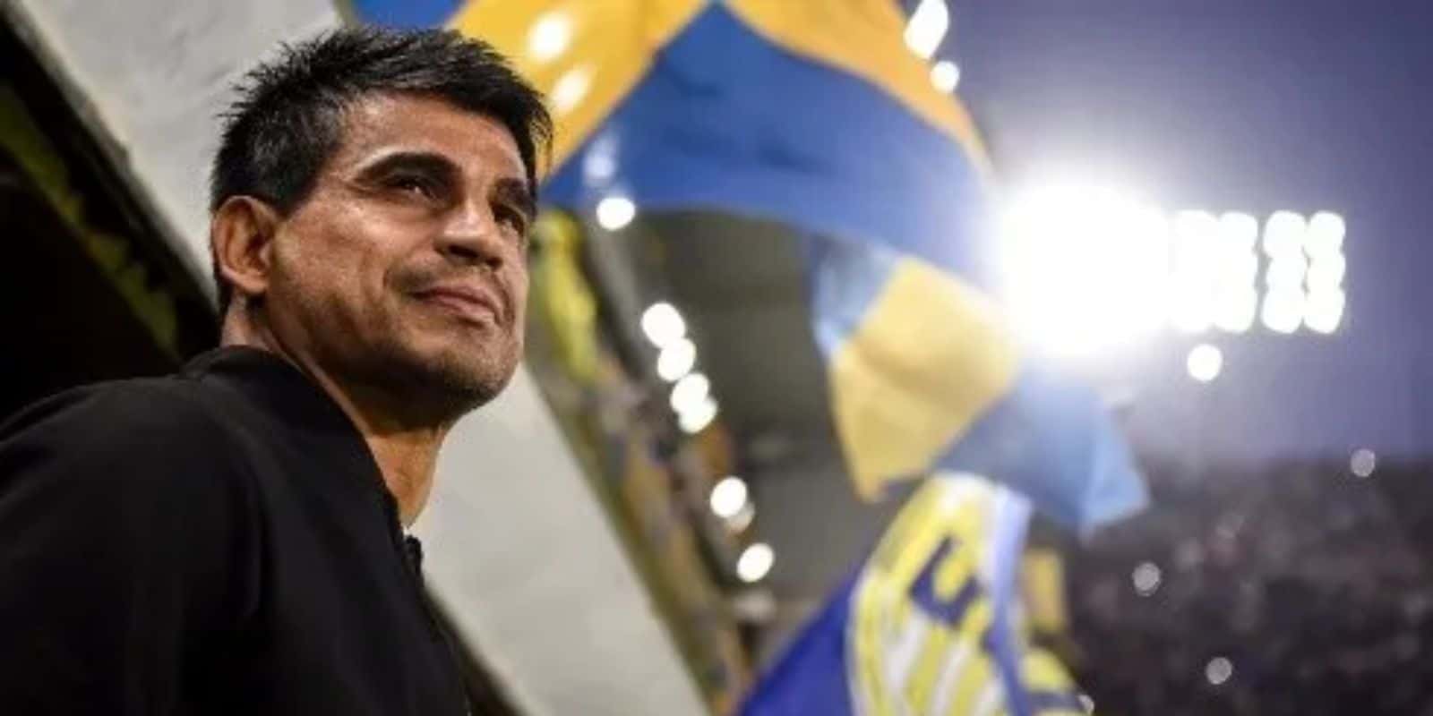El Xeneize tendrá un duelo clave este jueves cuando se enfrente en La Plata con el equipo de Pipo Gorosito. Ibarra ya definió el equipo.