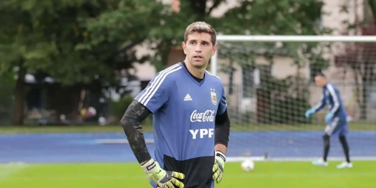 Emiliano Martínez quiere salir de Arsenal Football Club, con un claro objetivo en mente.