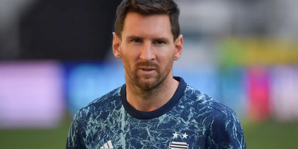 En caso de convertir un gol, Leo igualaría la cantidad de tantos del brasileño en selecciones.