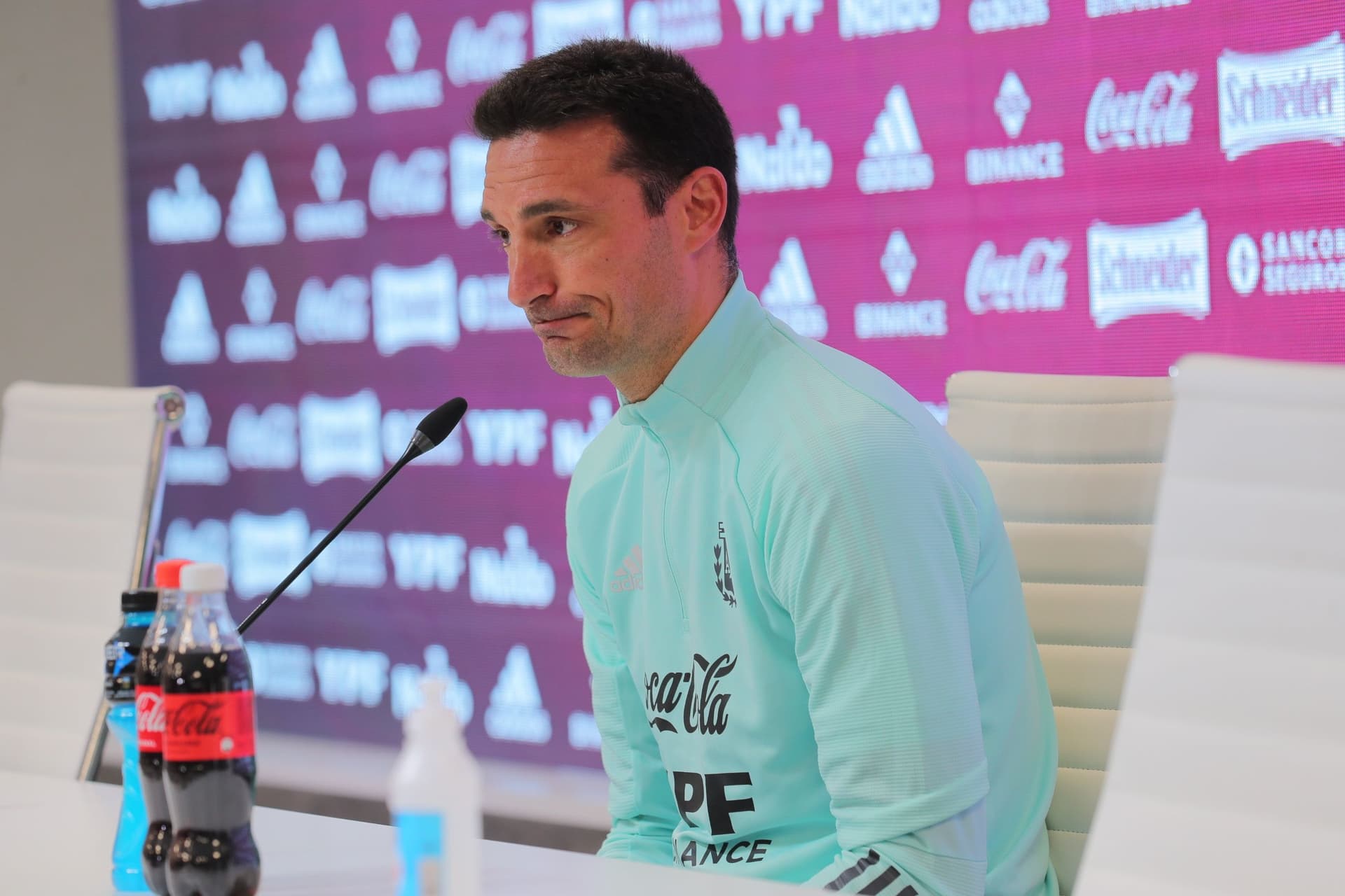 En conferencia de prensa, el DT de la Selección Argentina confirmó la presencia de Leo en la Bombonera y desde el arranque ante Venezuela.
