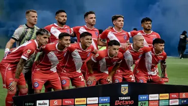 En el Bicho apuntaron contra el arbitraje y el Xeneize por la dura falta que hizo el español