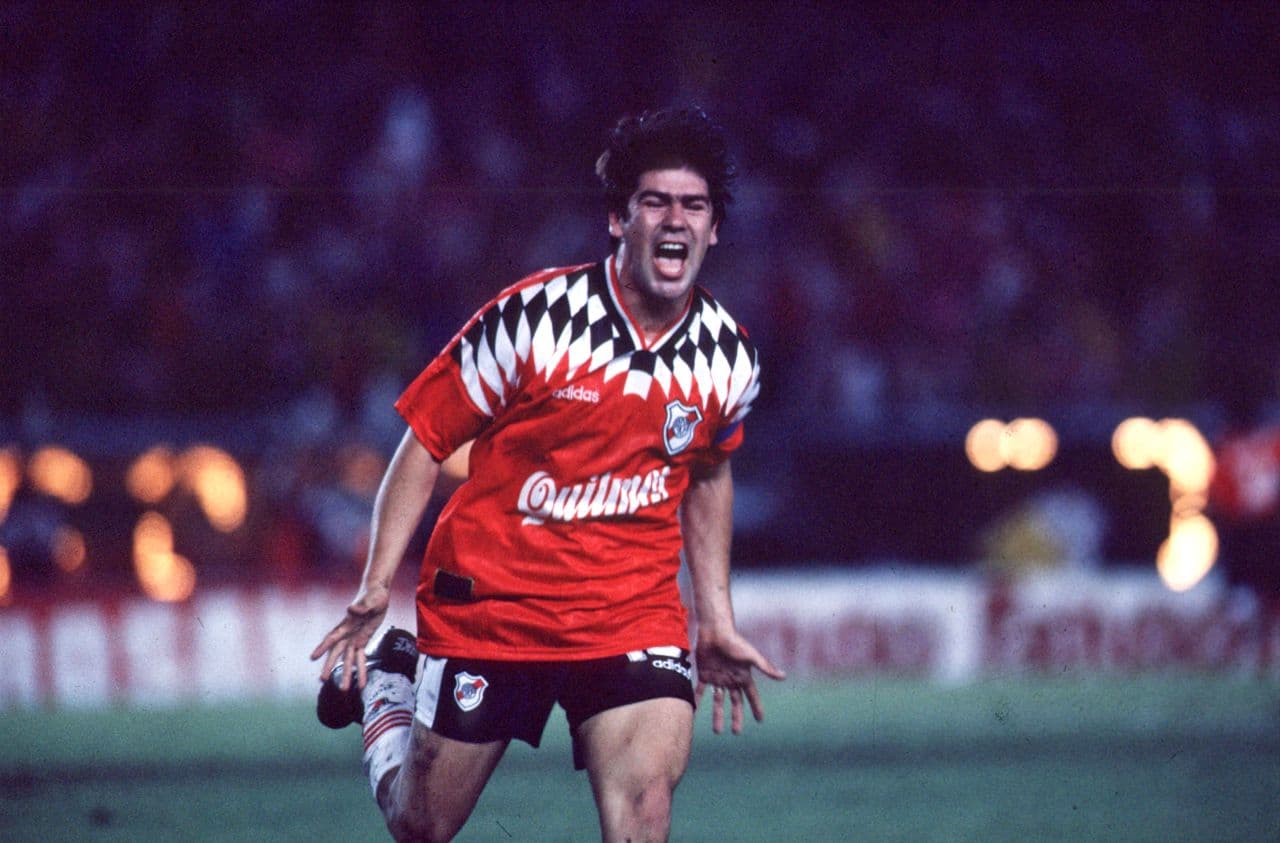 En ese día de 1994 y de 1996 el Millonario se consagró campeón de sendos Torneos Apertura.