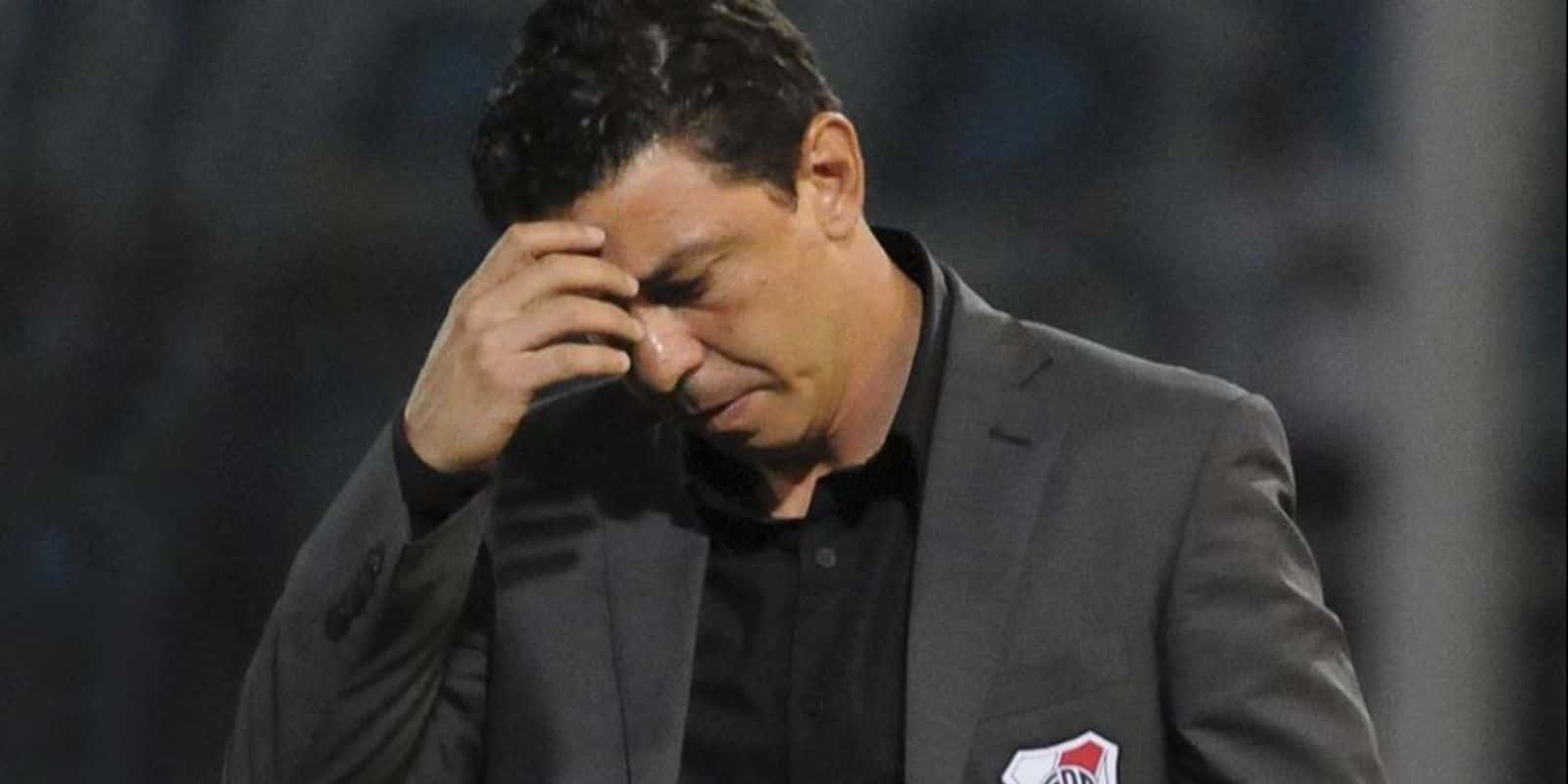 En la previa del partido contra Real Betis, un baluarte del equipo no estará presente y se perderá la despedida del DT.