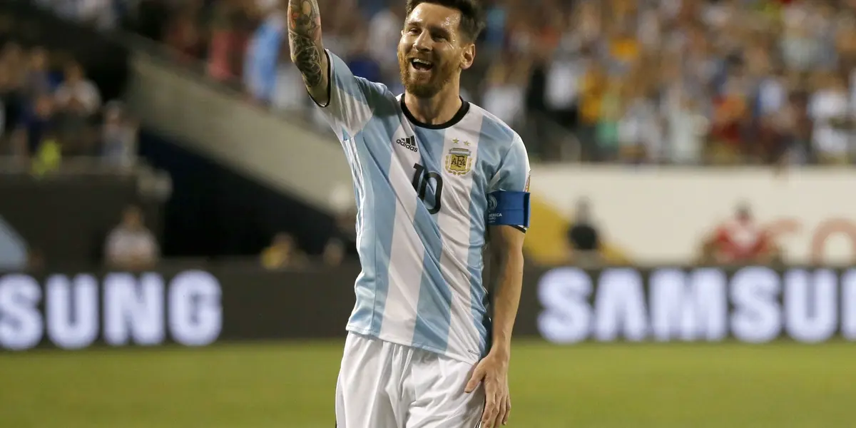 En medio de los Juegos Olímpicos disputados en Tokio, Lionel Messi se mostró en un vídeo apoyando a los deportistas argentinos con un baile alentador y reflejando buena energía y motivación para todos los que compiten ¿ Cómo se movió el astro argentino ante la cámara? Enterate de toda la información acá.