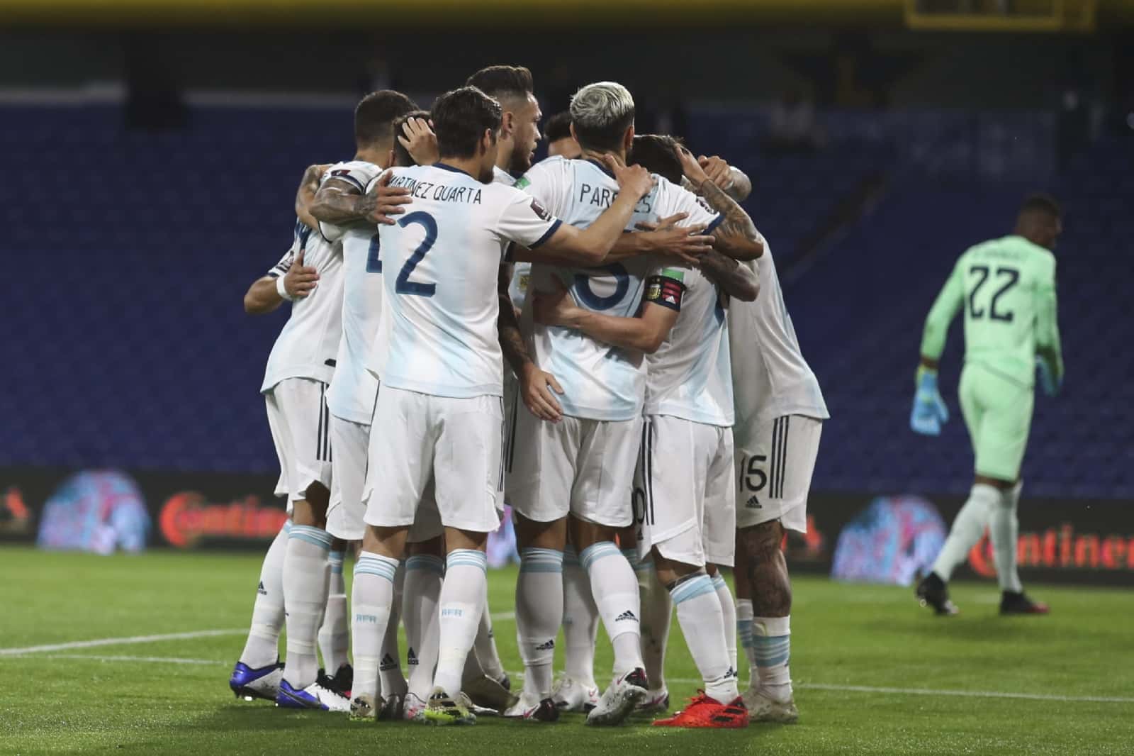 En medio de una Selección de Fútbol de Argentina desorganizada, un jugador sorprendió a los grandes de Europa.