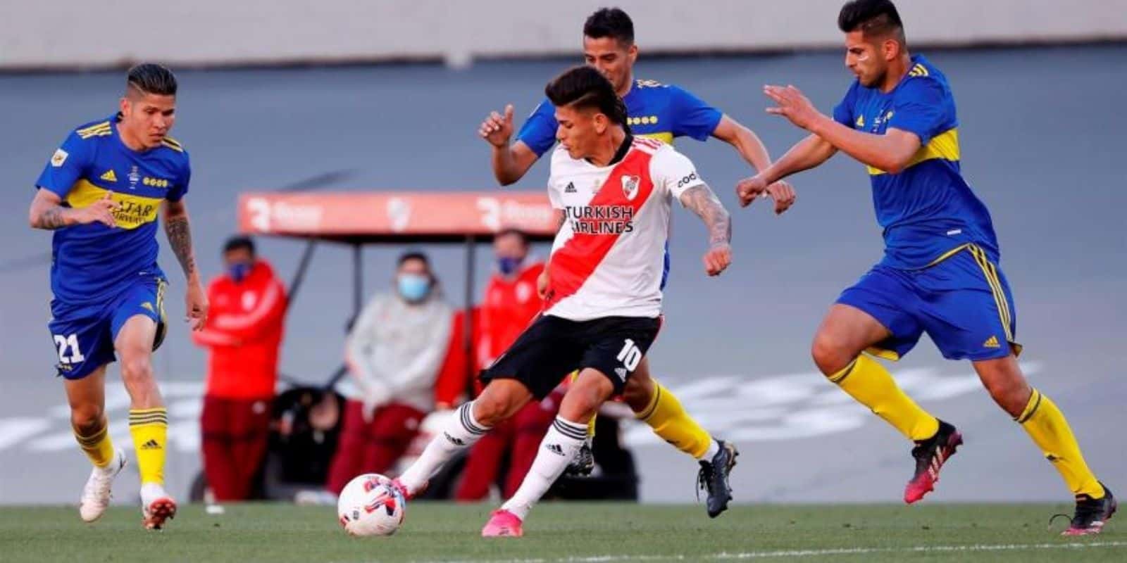 En medio del receso, un ex jugador del Xeneize aclaró los motivos que lo alejaron del club.
