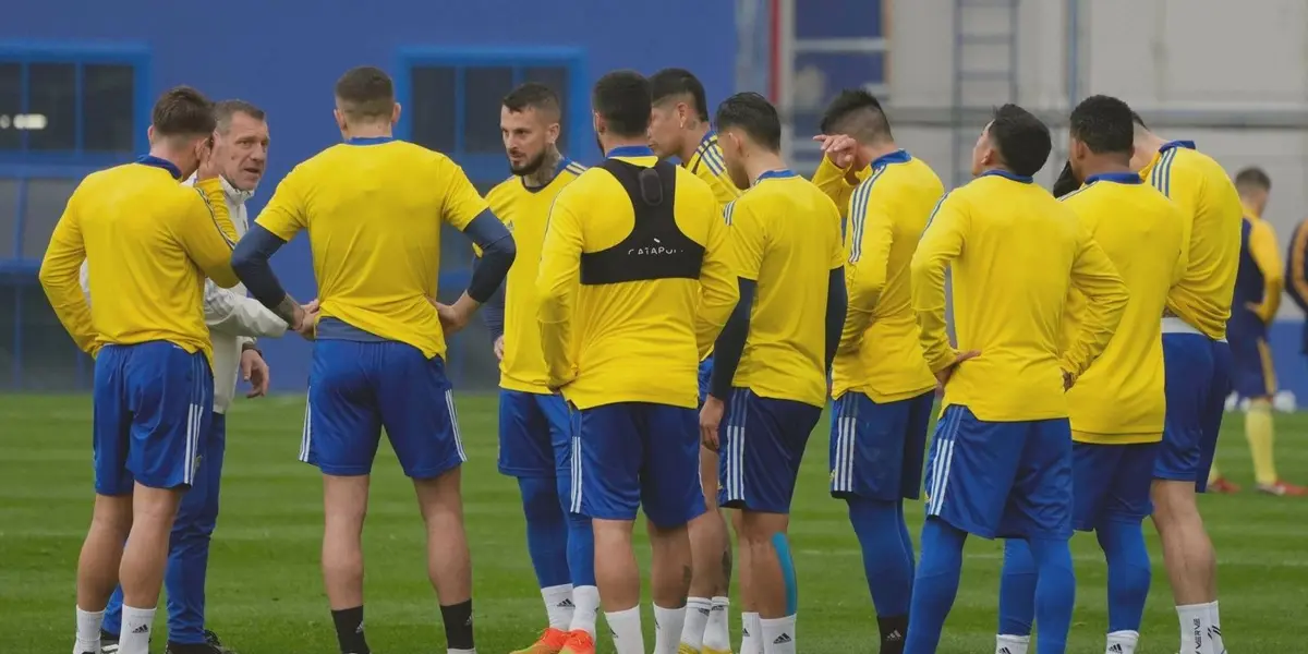 En plena jornada de preparación, dos piezas claves del equipo de Hugo Ibarra dejaron de formar parte. El motivo.