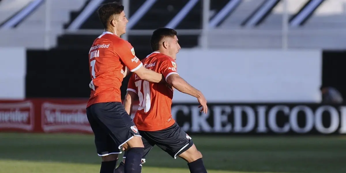 En un equipo lleno de suplentes que Lucas Pusineri decidió utilizar pudo llevarse la victoria, pero sigue dejando dudas.