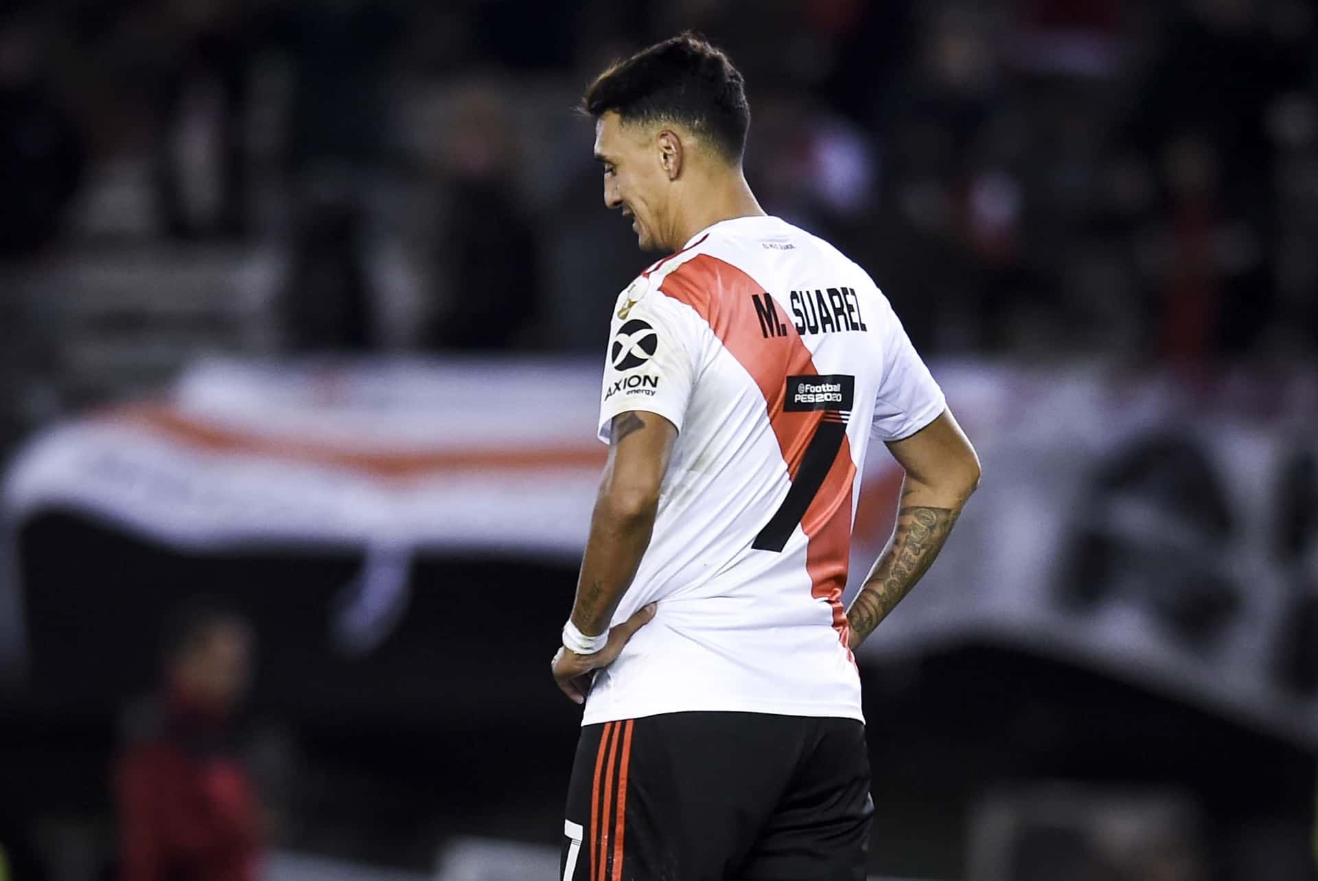 En un gran momento del cordobés luego de su larga lesión, el delantero se volvió a lesionar y no estará disponible para el partido en Brasil.