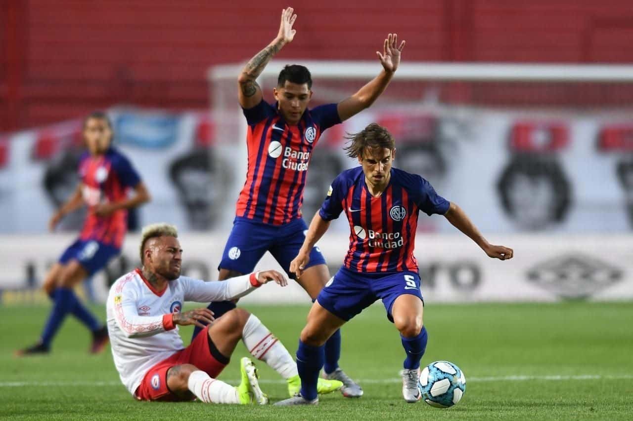 En un partido flojo de Club Atlético San Lorenzo de Almagro, un jugador destacó entre sus compañeros.