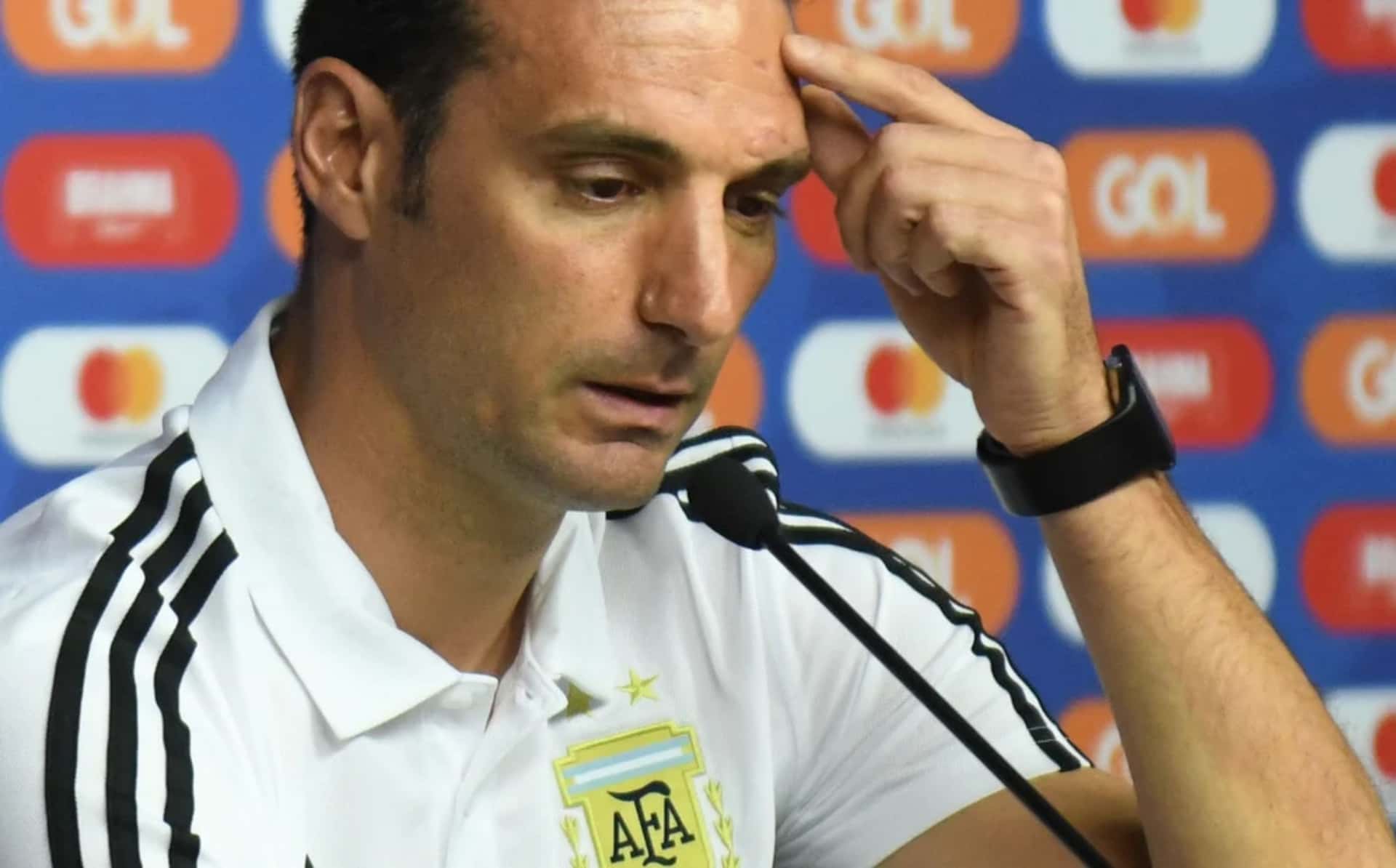 En una jornada de domingo que fue bastante accidentada para los argentinos, hay un jugador clave para el técnico que debió salir por lesión.