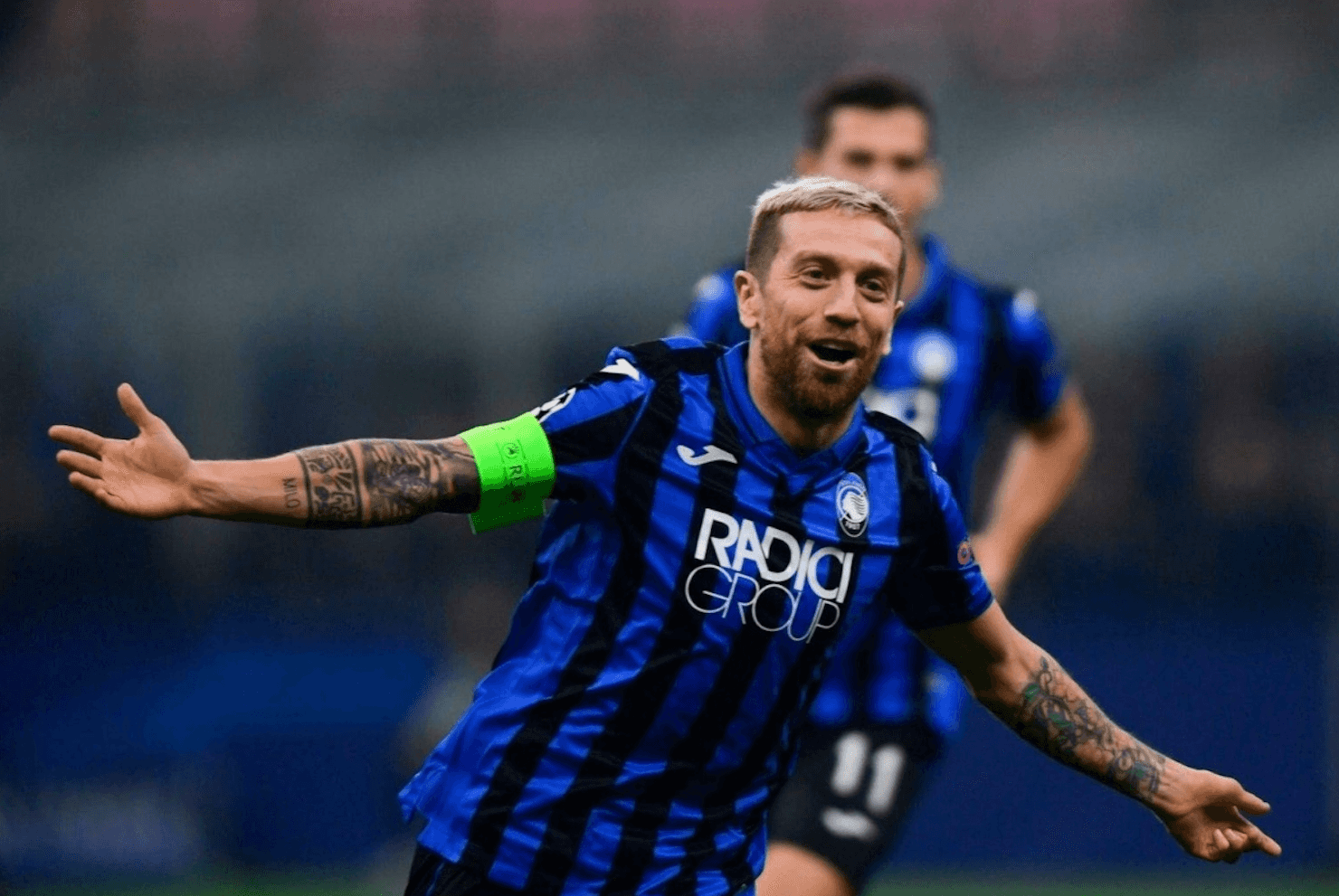 Enterate de los equipos extranjeros con los que deberá competir Boca Juniors si es que quiere a Alejandro Gómez.
