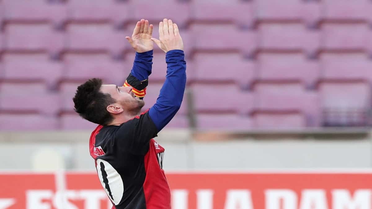 Enterate del dardo que le lanzó Lionel Messi al Barcelona durante su homenaje a Diego Armando Maradona.