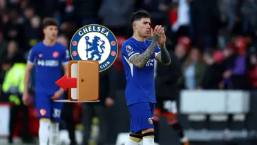 Enzo Fernández aplaude con la camiseta del Chelsea