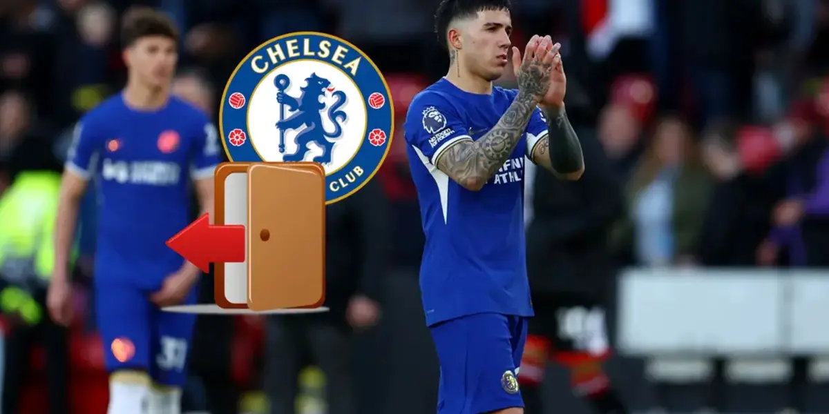 Enzo Fernández aplaude con la camiseta del Chelsea