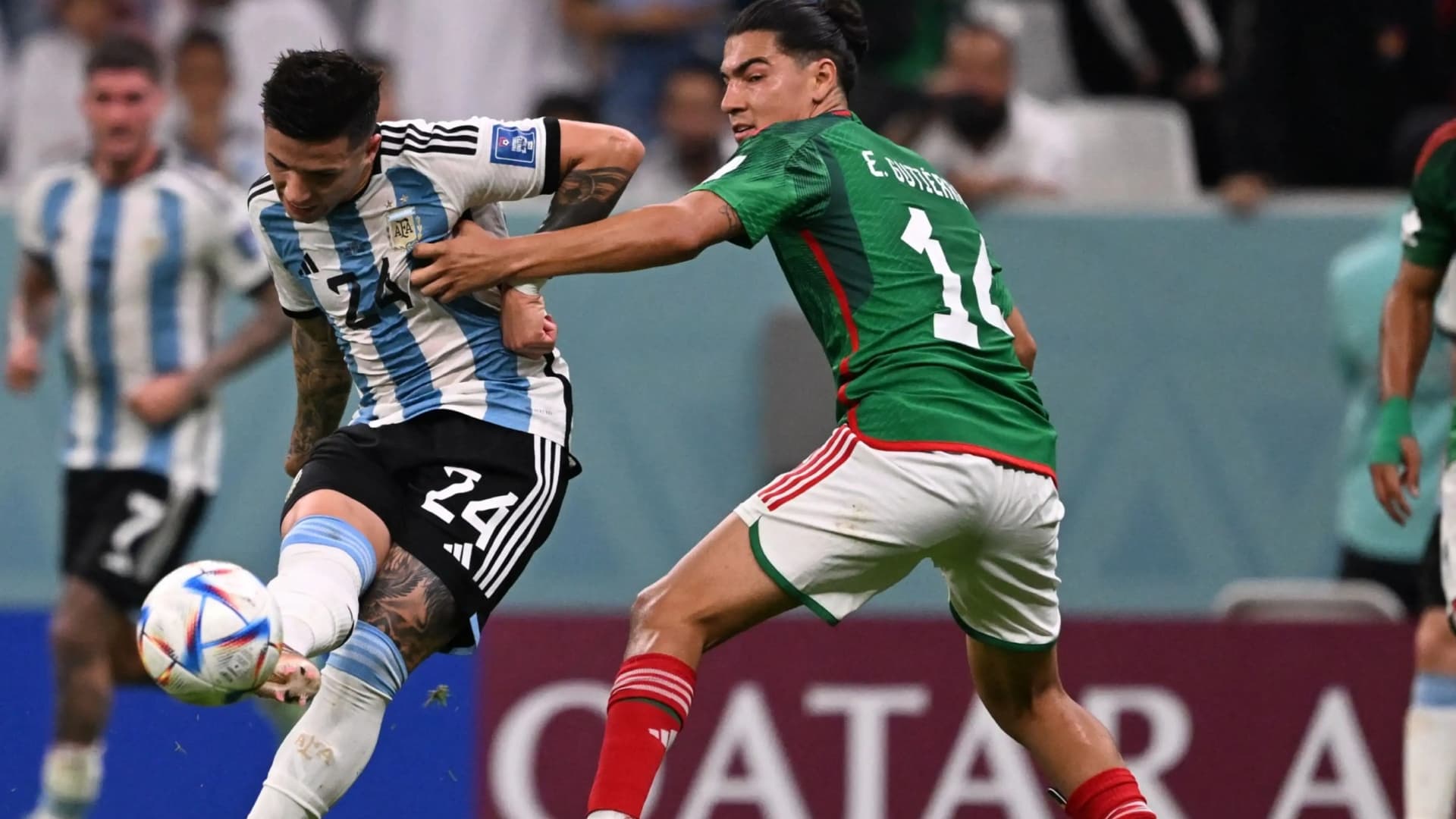 Enzo Fernández y su golazo a México