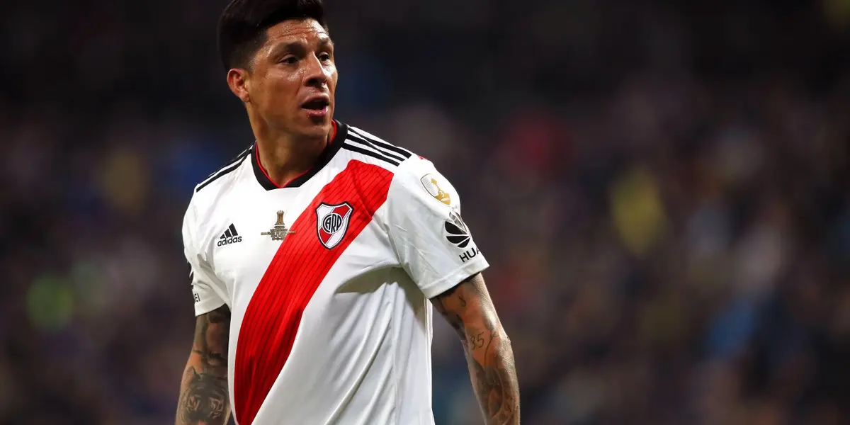 Enzo Pérez en el último tiempo se convirtió en uno de los grandes referentes del conjunto de Marcelo Gallardo, tanto es su amor por River Plate que lo tiene tatuado en su piel ¿Cómo es el tatuaje del futbolista? Enterate de las curiosidades acá.
