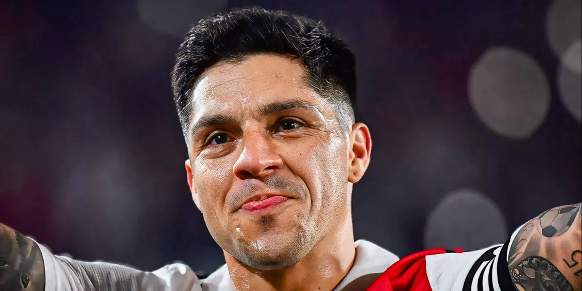 Enzo Pérez vistiendo los colores de River