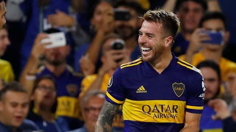 ESPN reveló quién será el primer lateral en arribar a Club Atlético Boca Juniors si Julio Buffarini y Leonardo Jara salen del club.