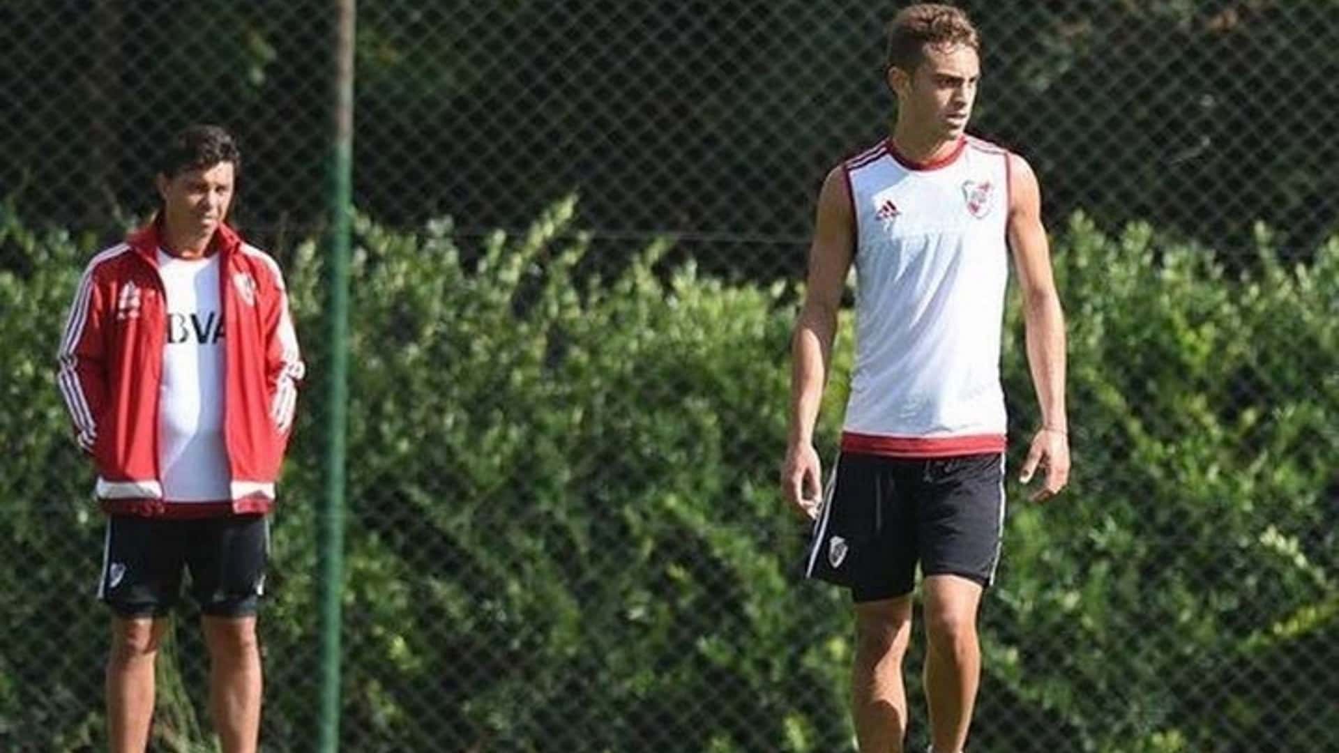 Esta vez, al defensor le tocó defender la camiseta de Colón de Santa Fe.