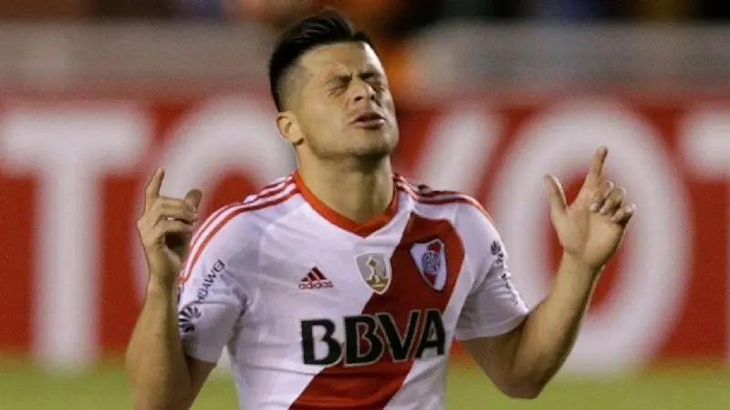 Éste es el verdadero motivo por el que Jorge Moreira tuvo un pésimo partido contra Rosario Central en River Plate. Pista: no es la inactividad.