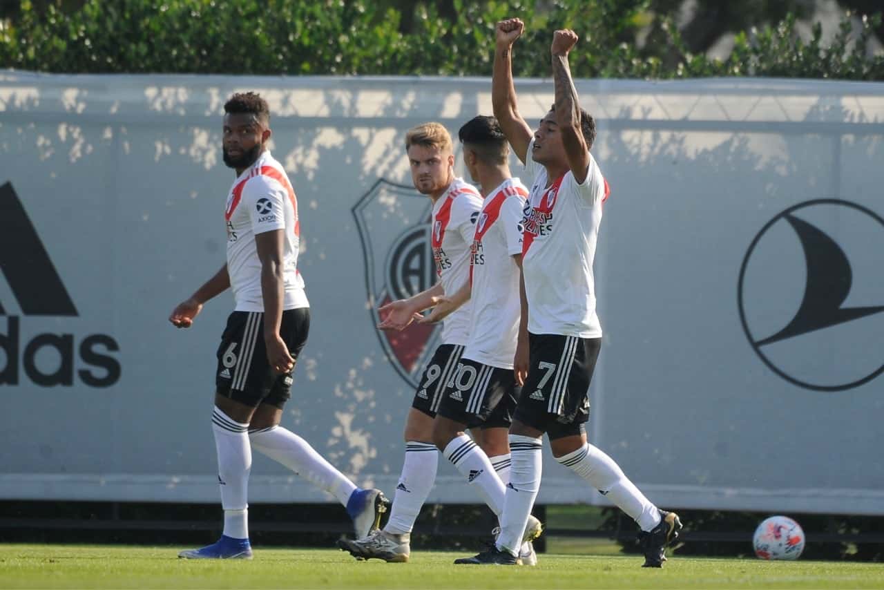 Esteban Fernández ingresó desde el banco en el triunfo ante Independiente y dejó una joyita.
