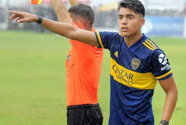 Exequiel Zeballos debutó hace muy poco en el Club Atlético Boca Juniors, equipo que pensaría en dejarlo salir solo por una millonada.