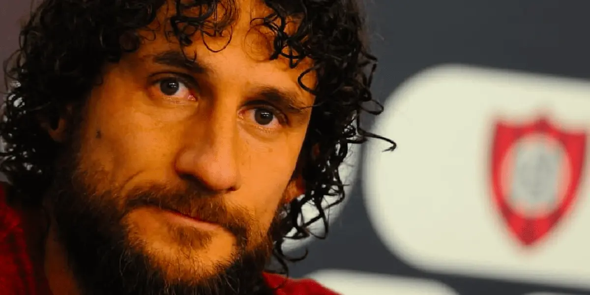 Fabricio Coloccioni anunció que luego de 22 años dejará la actividad. "Fue todo tan maravilloso que hasta los malos momentos , duros en aquellos tiempos, se fueron transformando en experiencia", manifestó.