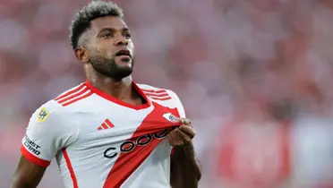 Festejo de gol para Miguel Ángel Borja en River.