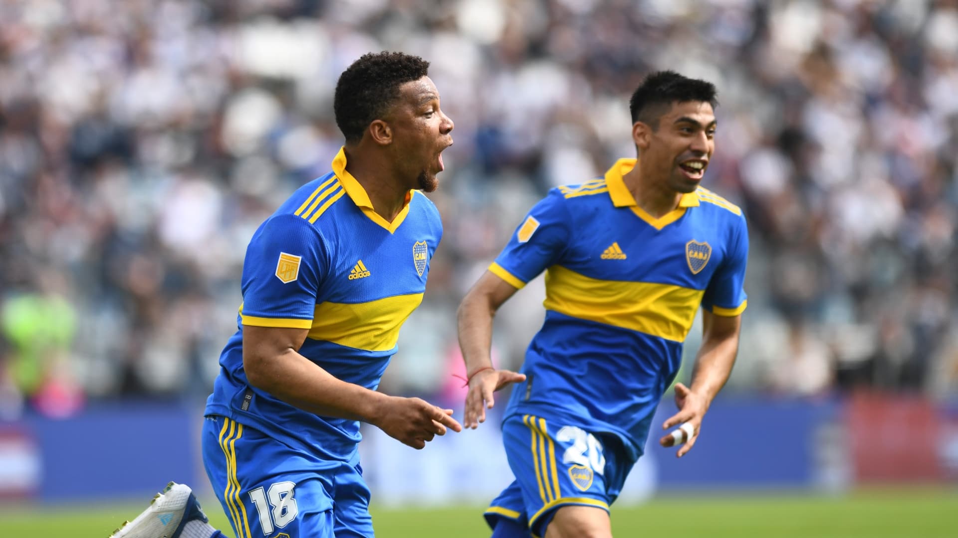 Fran Fabra festejando su gol en Boca Juniors (Getty Images)