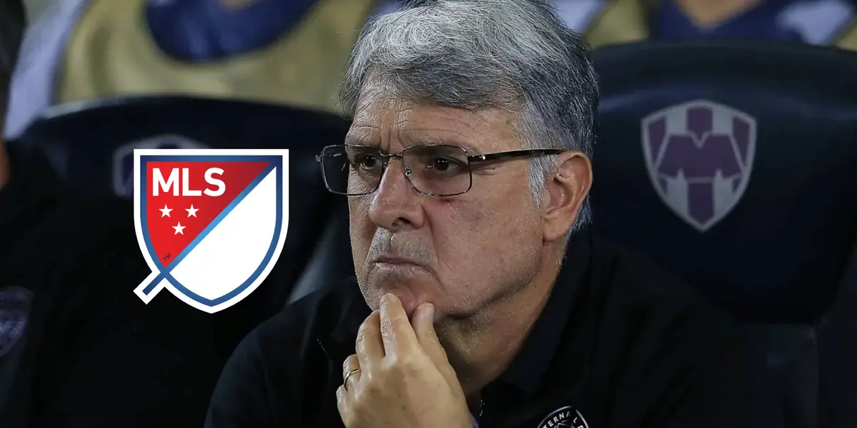 Gerardo Martino pensativo en el partido de Inter Miami contra Monterrey