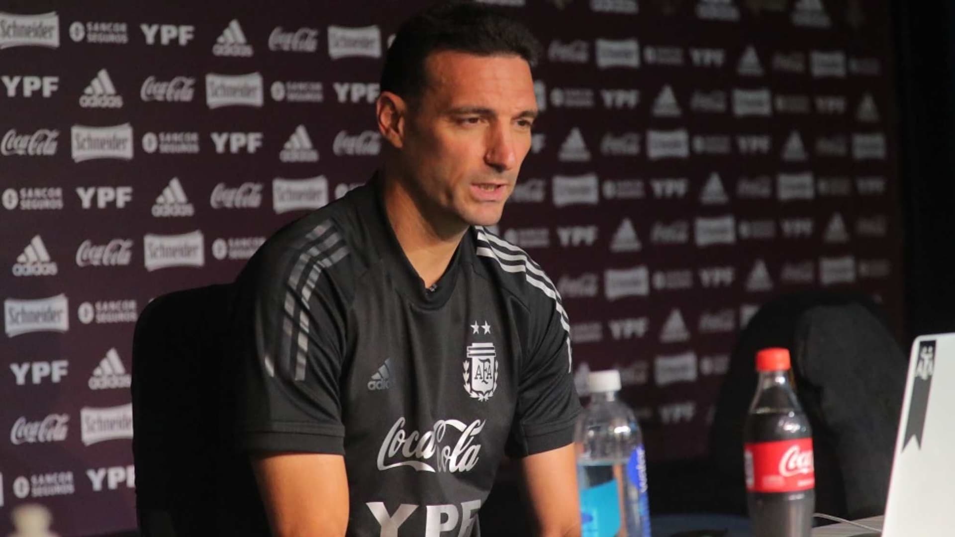 Hace unos días se conoció que la Argentina había suspendido el partido amistoso contra Brasil de junio. En las redes se expresaron al respecto.