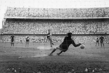 Hoy se cumple 59 años del histórico Superclásico del penal que Roma le atajó a Delem. 