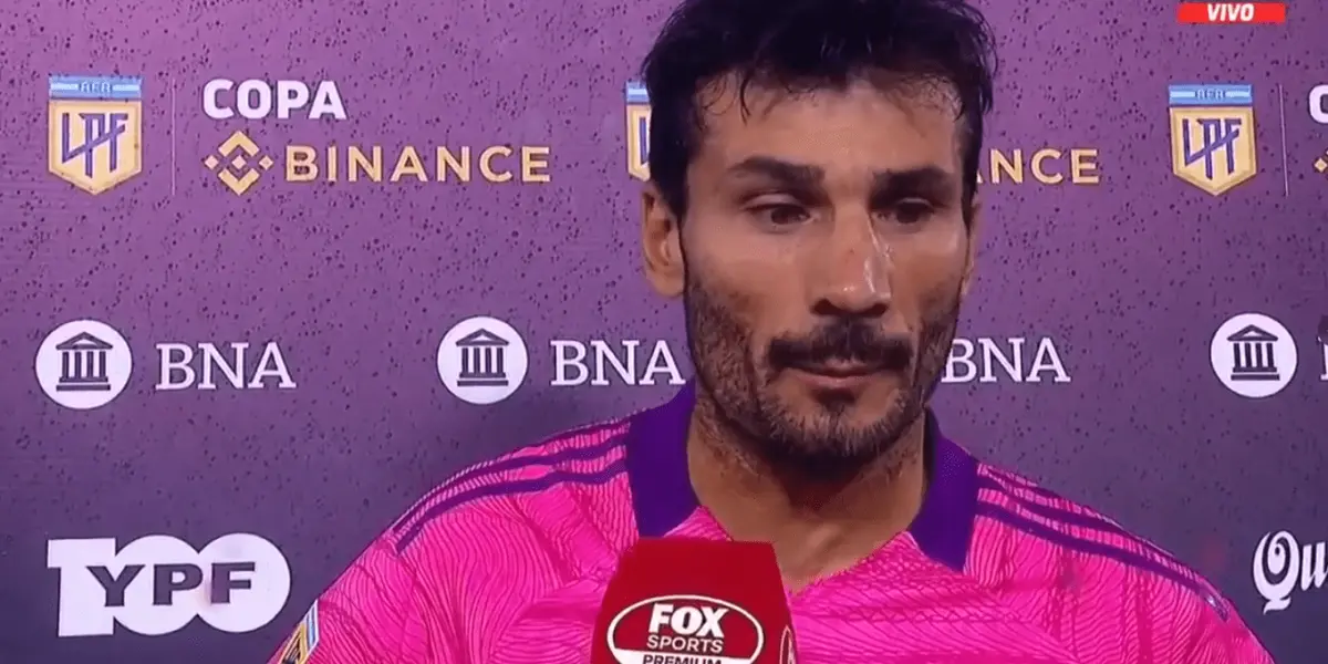 Javier García se expresó tras el empate en la Bombonera ante el Tomba 1 a 1. Sostuvo al entrenador Sebastián Battaglia y habló del "murmullo" de la gente.