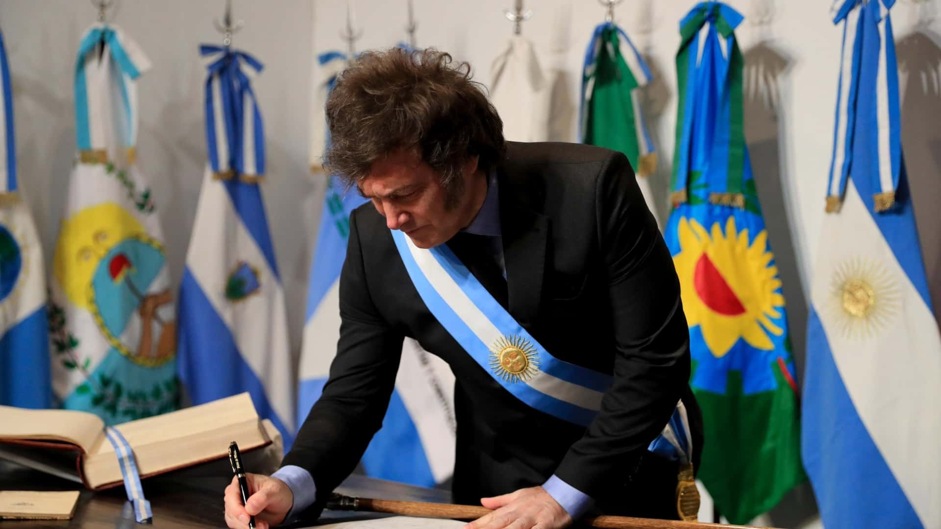 Javier Milei, Presidente de la Nación