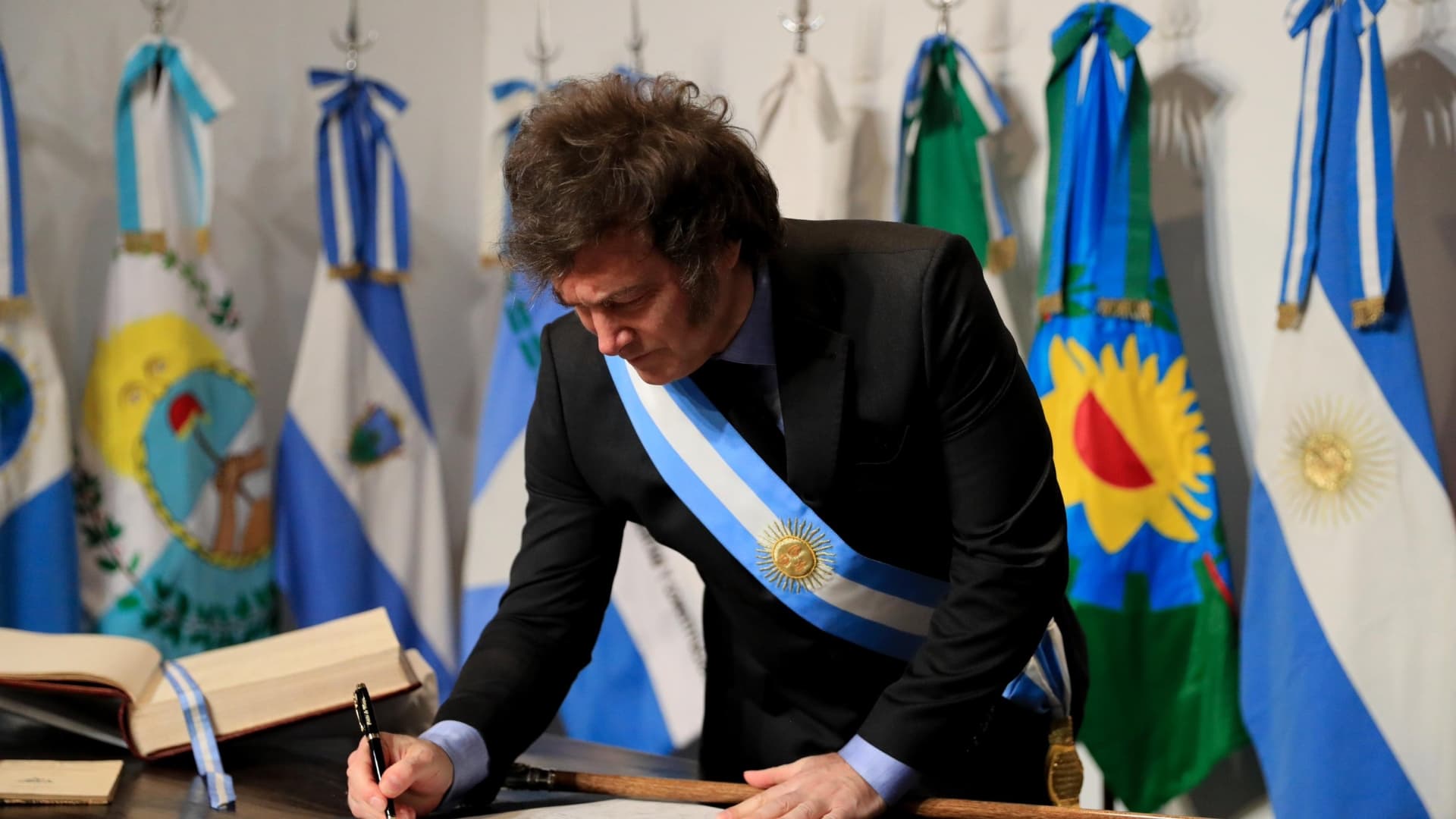 Javier Milei, Presidente de la Nación