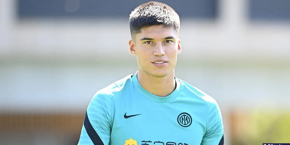 Joaquín Correa fue reemplazado por una molestia en la victoria de Inter por 3 a 0 sobre Roma.