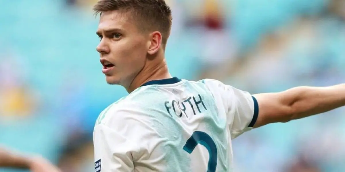 Juan Foyth entró pocos minutos y demostró los motivos por los que debe ser titular.