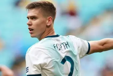 Juan Foyth entró pocos minutos y demostró los motivos por los que debe ser titular.