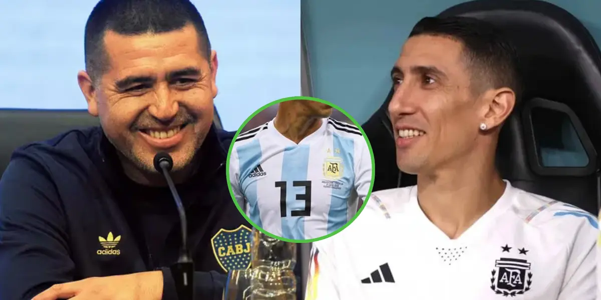 Juan Román Riquelme sonríe dando una conferencia, y Di María hace lo mismo en el banco de suplentes.
