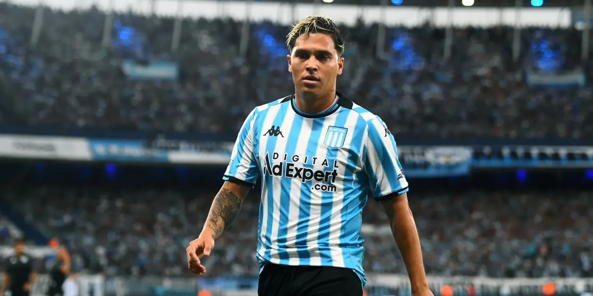 Juanfer Quintero jugando en Racing