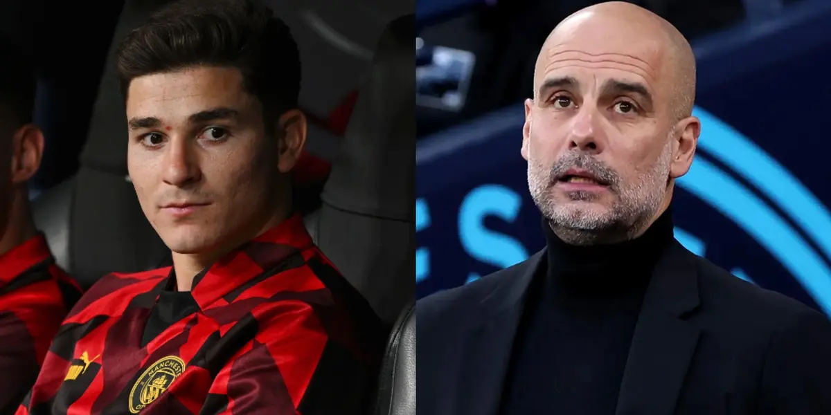 Julián Álvarez en el banco de suplentes de Manchester City