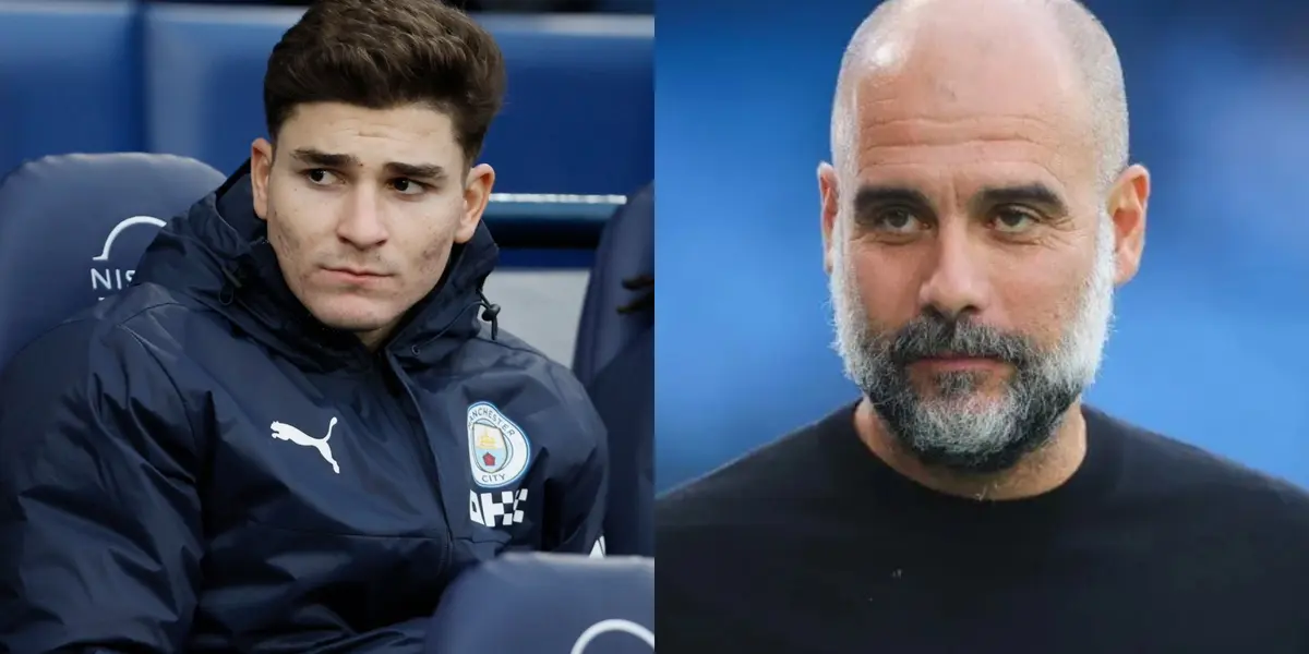 Julián Álvarez en el banco del Manchester City, y del otro lado Pep Guardiola.