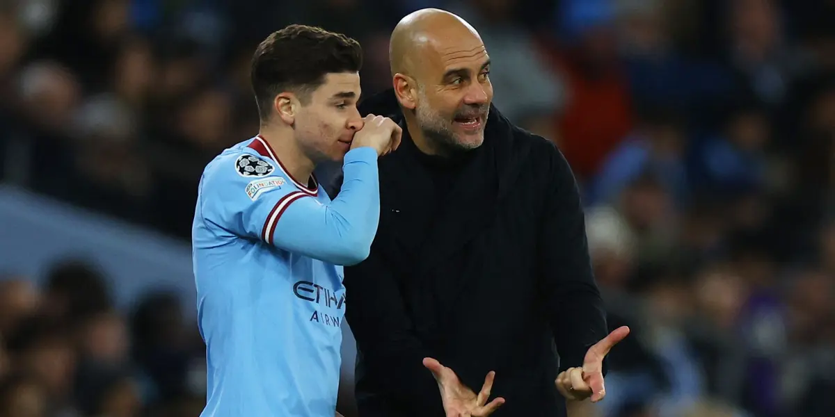 Julián Álvarez - Pep Guardiola (Foto: X)
