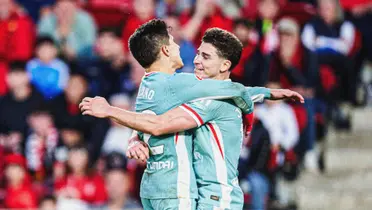 Julián Álvarez y Giuliano Simeone