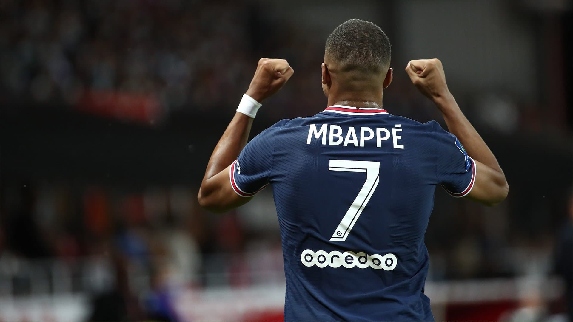 Kylian Mbappé todavía pertenece al París Saint-Germain, pero desde el Real Madrid piensan que el delantero francés firmará su contrato con el Merengue en las próximas horas, más precisamente el lunes 30 de agosto ¿Cómo es la idea de la presentación del atacante en el conjunto español? Enterate de toda la información acá.