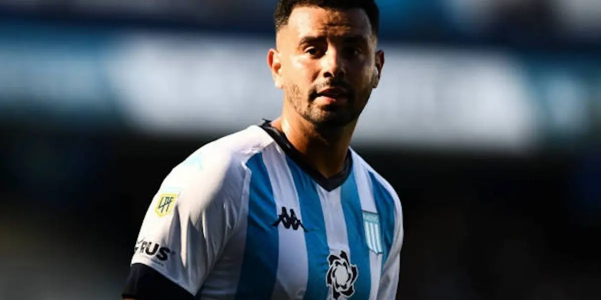 La Academia se impuso por 3 a 2 ante Patronato y se mantiene en lo más alto de la Zona A. Sin embargo, el colombiano protagonizó una jugada insólita.