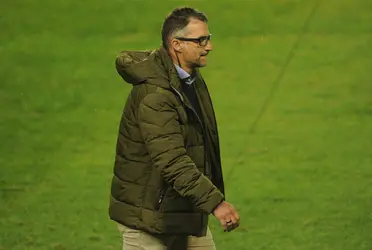 La Academia se quedó sin entrenador tras la derrota en el clásico y ya busca alguien que ocupe el puesto vacante.