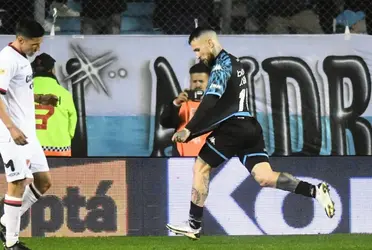 La Academia venció con un gol sobre el final del partido por 2-1 a Newell's.